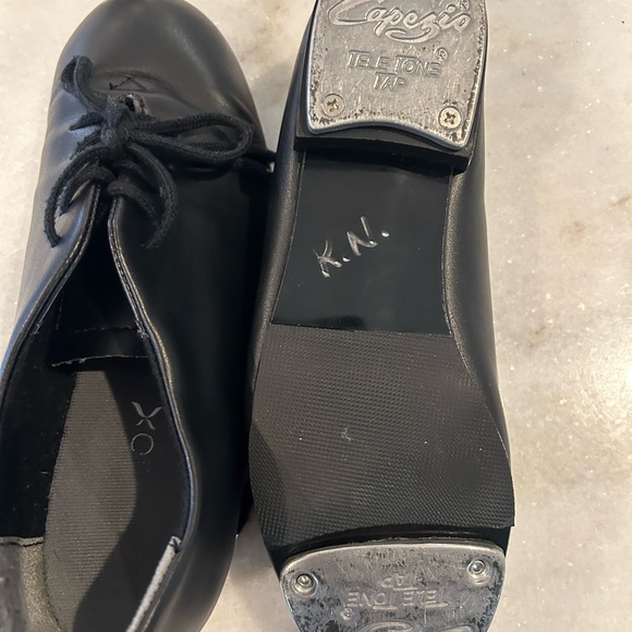Capezio tap shoes - Picture 3 of 5